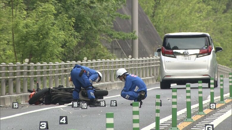 「バイクと人が倒れている」国道でひき逃げか男性死亡　バイクでシカと衝突後に後続車にはねられた可能性も　群馬・渋川市｜FNNプライムオンライン