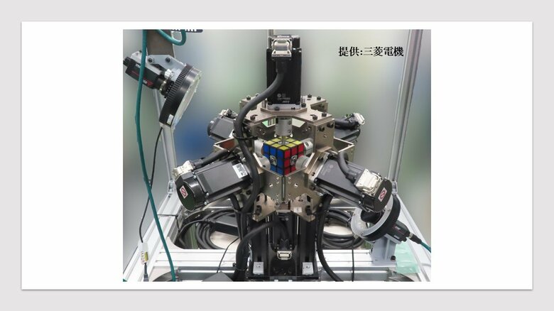 パズルキューブを高速で解くロボット　三菱電機がギネス世界記録更新｜FNNプライムオンライン