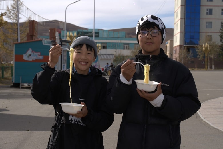 Trailhead傘下、ワイエスフードの豚骨ラーメンがモンゴルへ！Onono社との連携で11月より現地販売開始