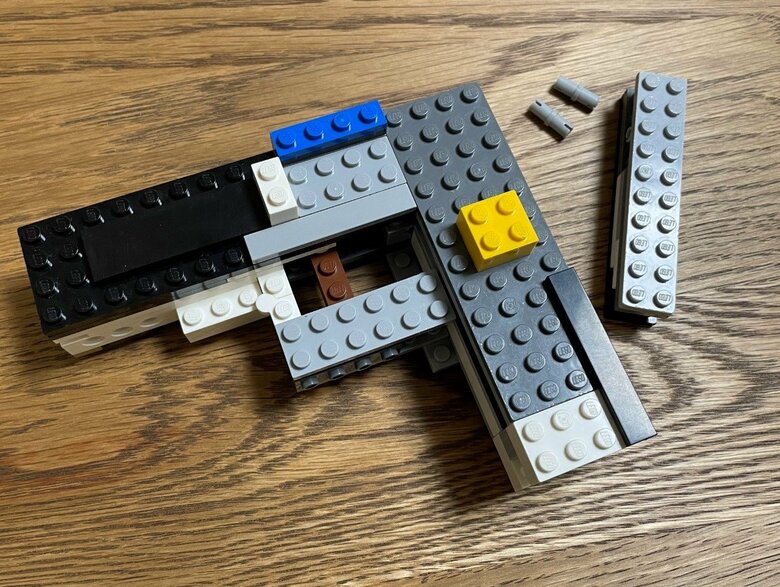 マガジン・弾を装填できるモデルガン 