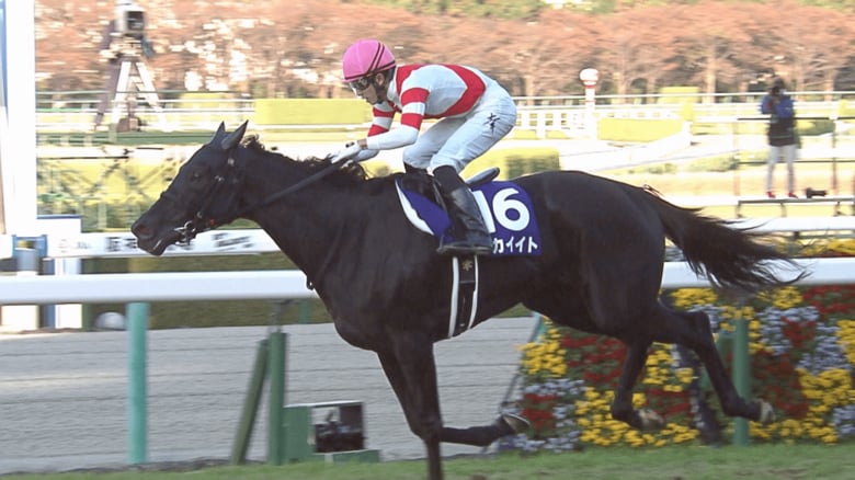 アカイイト（エリザベス女王杯・2021年）