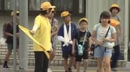 夏休み前に交通安全の街頭活動　警察や交通安全協会が交差点で子供や高齢者を見守り　20日まで福井県内各地で実施
