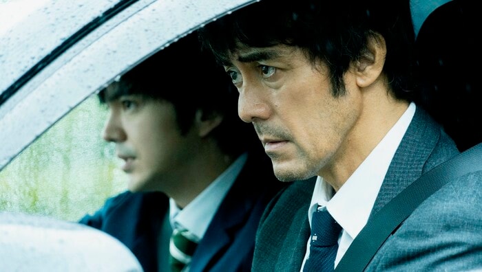 刑事役・阿部寛さん