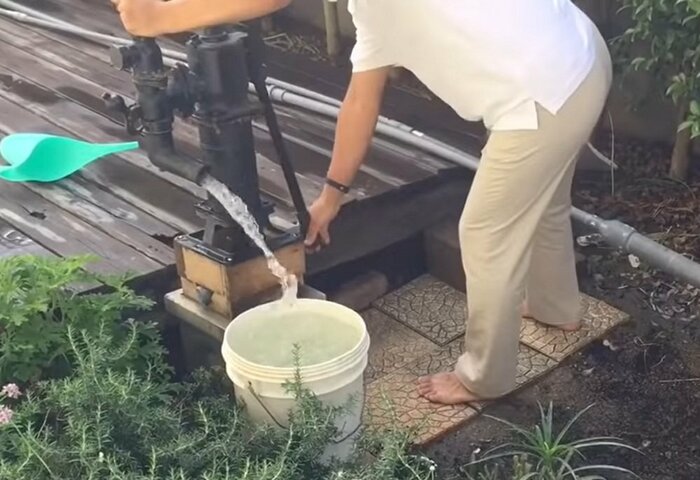 raycoさんの夫が自作したという井戸