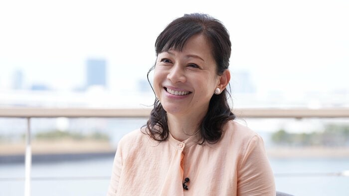 フリーアナウンサーの佐藤里佳さん