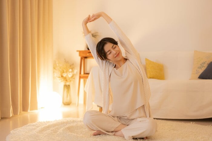 夜のストレッチは「疲労感の減少」(画像はイメージ)