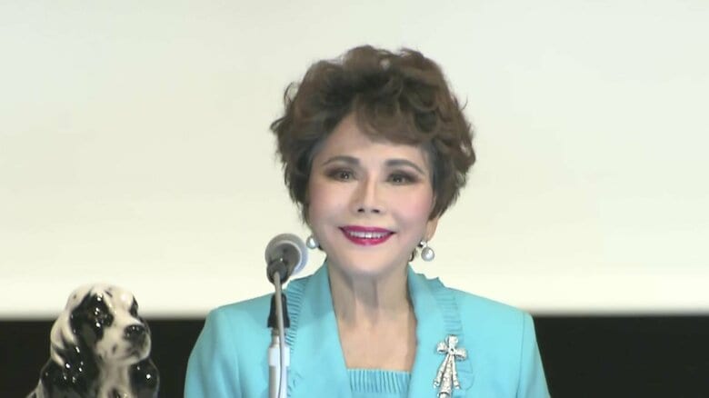 デヴィ夫人が代表の「12（ワンニャン）平和党」が解散発表　「突然の解散となりましたことをお詫び申し上げます」｜FNNプライムオンライン