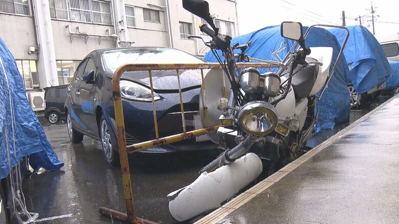 「落下物と思った」バイクの17歳少年を車ではねて大ケガさせ逃走か 約30分後に名乗り出た72歳男を逮捕｜FNNプライムオンライン