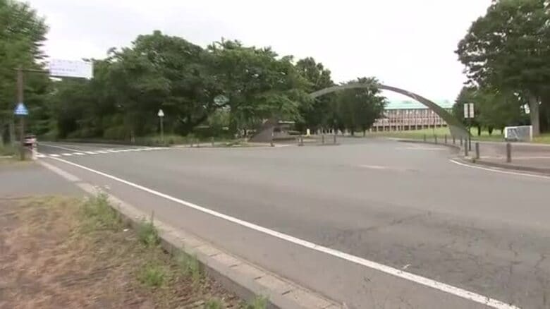 ワゴン車とバイク衝突　57歳男性死亡　滝沢市の県立大学正門前　岩手県｜FNNプライムオンライン