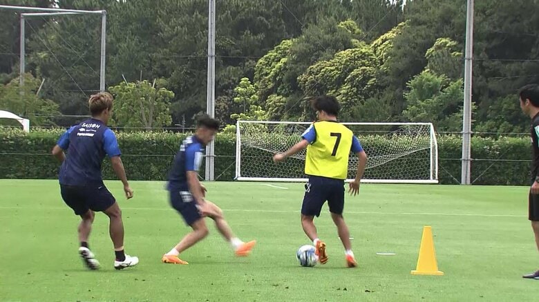 海外組による代表合宿直前練習の様子（10日、千葉市「JFA 夢フィールド」）