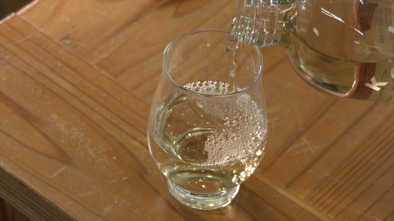 透き通っているが、実は「甘酒」