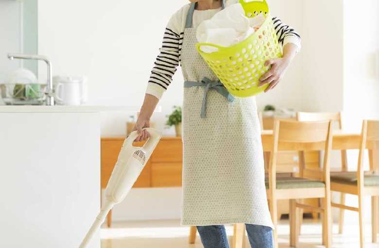 「夫は外、妻は家庭」はもう古い?「子供ができても仕事続ける」初の6割超