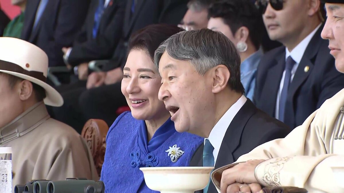 顔を寄せあい会話される場面も…天皇皇后両陛下がモンゴル最大の祭典