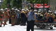 銀座で異臭騒ぎ　16人が喉の痛みなど訴えるも軽症か　何者かが“スプレー”吹きかけ　上下黒っぽい服装の人物が新橋方向へ逃走