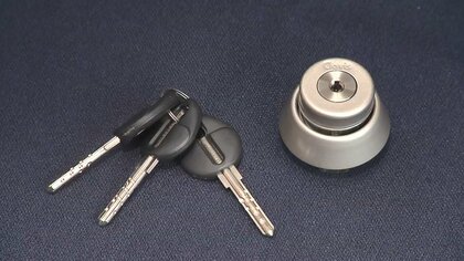 「鍵が開かない」とならないために…カギの専門家に聞くトラブル回避術　冬は要注意！普段使いは“合鍵”を