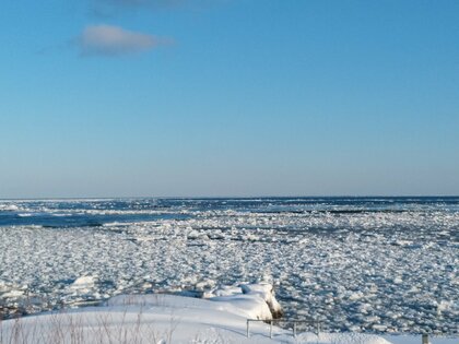 冬の使者・流氷がやってくると「雲が発生しないから晴れる」  その理由とは？