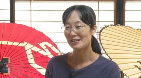 「職人が1人に…」300年続く“阿島傘”　元SEの43歳女性が「危機的状況」知り、5年修業して起業　傘だけでは生計立てられず、アルバイトも　「和紙なので雨の音が違う」　魅力広め「なんとか守っていきたい」　長野・喬木村