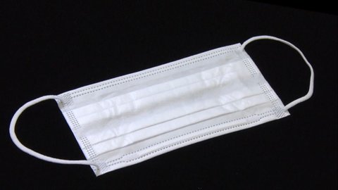 広がる「不織布マスク着用のお願い」飛沫カット機能高く配布する店も　布やウレタンのマスクはどんな時に使う？