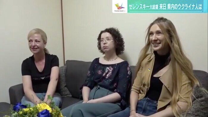 左から、母・ナタリアさん、ダリアさん、友人のオレナさん