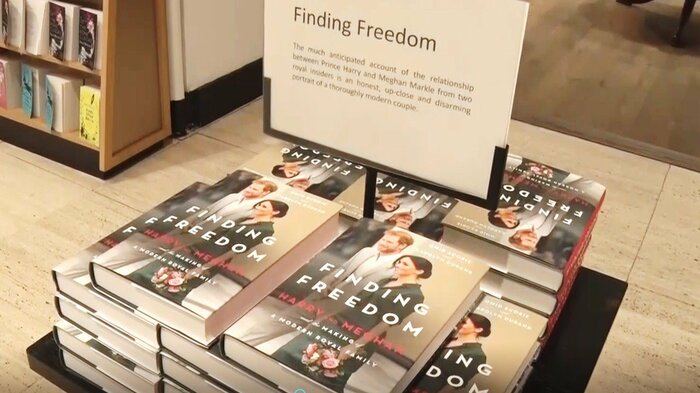 8月11日に発売された『FINDING FREEDOM』