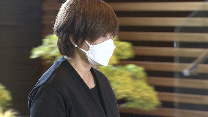 首相官邸に入る昭恵夫人