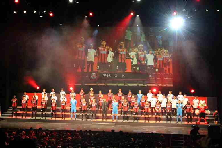 【J2札幌】キックオフイベント開催!川井健太新監督「歩みを止めた時は怒ってください」深井一希氏は北海道で番組MCに|FNNプライムオンライン