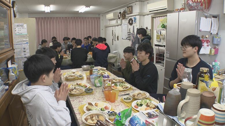 寮の食堂