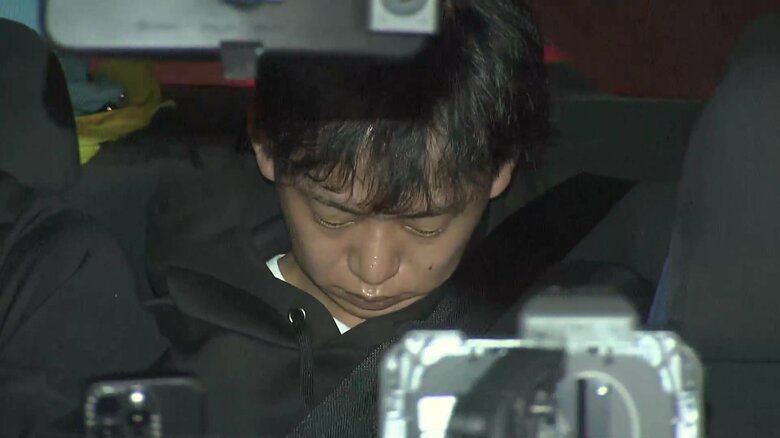 女性を連れ去り監禁したとして19日送検された藤井柊容疑者（千葉・市川警察署 17日）