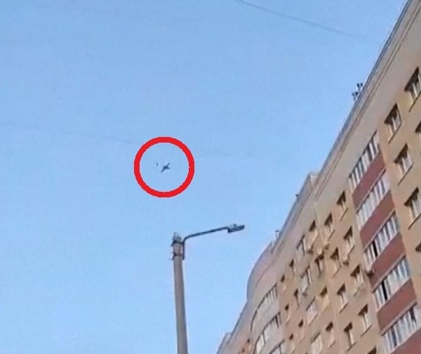 ウクライナはロシアとの国境地帯から約900km離れたところにある、VNIIR工場を自爆ドローンで攻撃(6月9日)