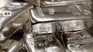 金価格が初めて2万3000円台につける…銀も45年ぶり史上最高値を更新　米中摩擦の警戒感が広がり、投資マネーの受け皿に