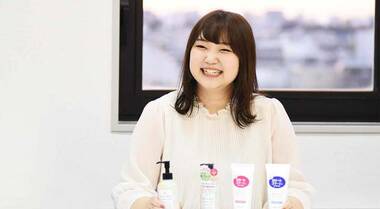 【 角質ケアと向き合い“23年” ロゼットから新提案 】「もっと手軽に“角質ケア“を」 2022年に新登場する “ロゼット オフロゴマージュ” マーケティング担当者の想い