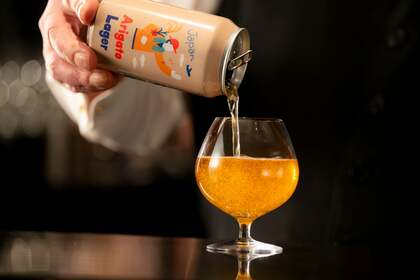 空港ラウンジで余った「ご飯」を活用？食品ロス削減で新たなクラフトビールを開発…おすすめの楽しみ方を聞いた