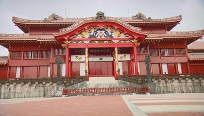 不思議と重なり合う沖縄とハワイの歴史。2つの“グスク”から若者たちが故郷を思う