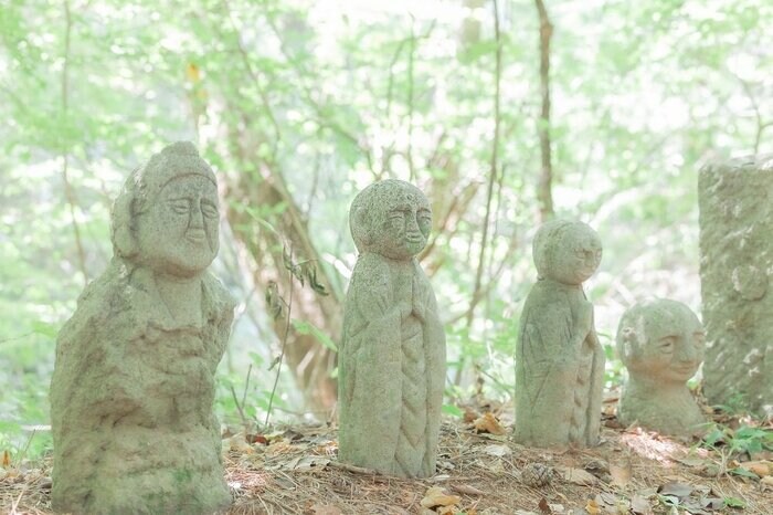 修那羅峠にある石神仏群