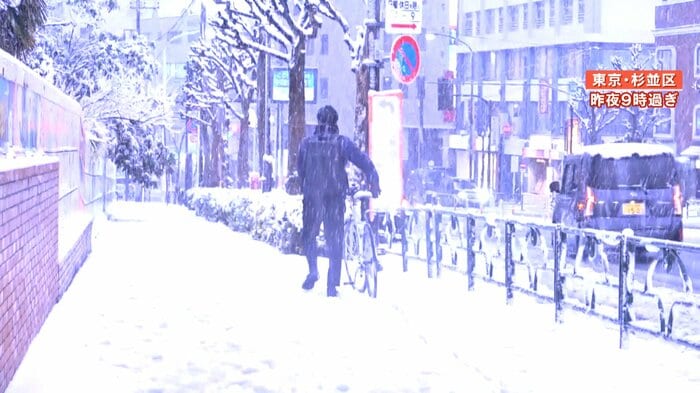 「ゴロゴロ」という音とともに一瞬明るく光る(5日午後9時過ぎ・杉並区)