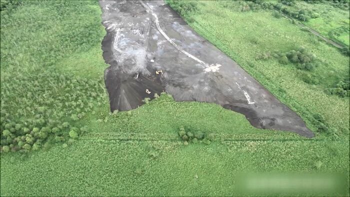 釧路湿原周辺で進むメガソーラーの建設(提供:猛禽類医学研究所)
