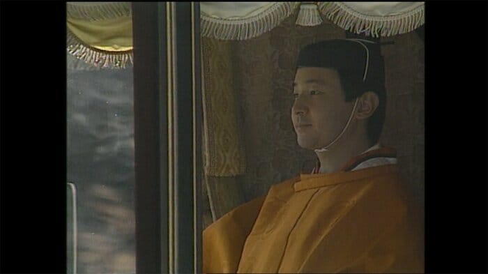 馬車に乗られる皇太子さま(当時)