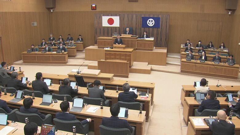 福井県議会がセクハラ辞職の前知事に退職金6000万円の自主返納求める決議　副知事の刷新にも言及｜FNNプライムオンライン