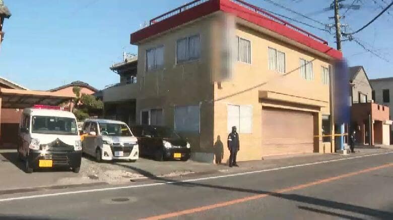 家庭内暴力でトラブルか…母親殺害した疑い　無職の27歳息子を逮捕「胸は数回刺した」　3年前にも“暴力”で警察に相談　福岡・久留米市｜FNNプライムオンライン
