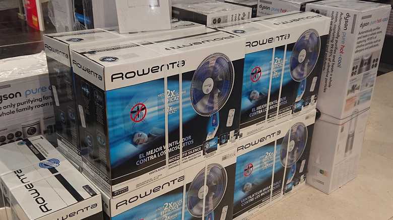 電器店にあったのは扇風機ばかり