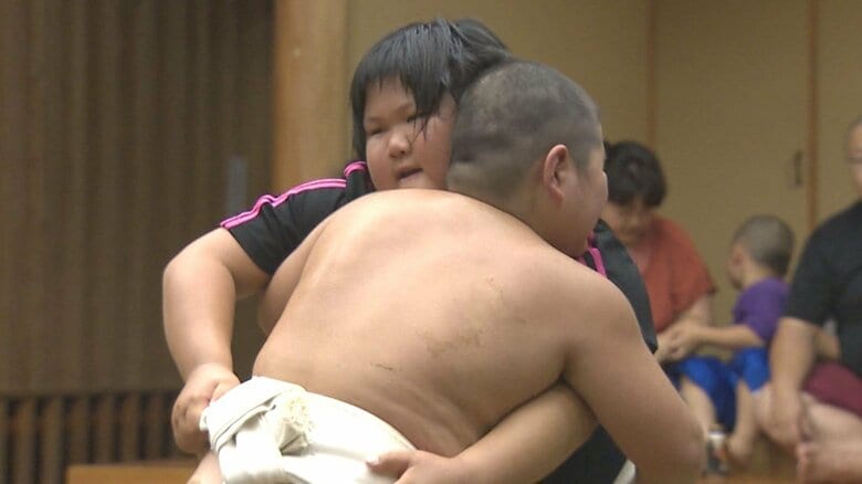 幼い頃から稽古に励むななさん（当時10歳）