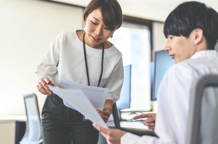 報告の大切さを丁寧に教えること(画像:イメージ)