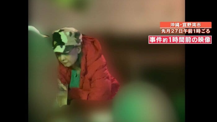 グラスを手にする玉城さん