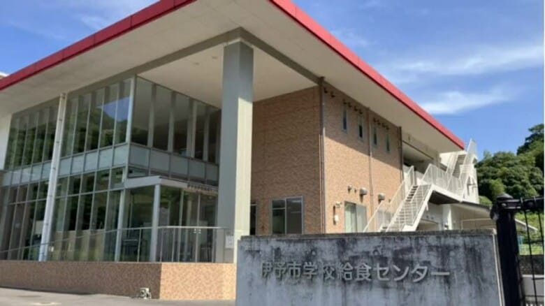 給食に“小麦”使ったカレー　伊予市の小学校で児童にアレルギー症状　異なった食材納入に気づかず【愛媛】｜FNNプライムオンライン