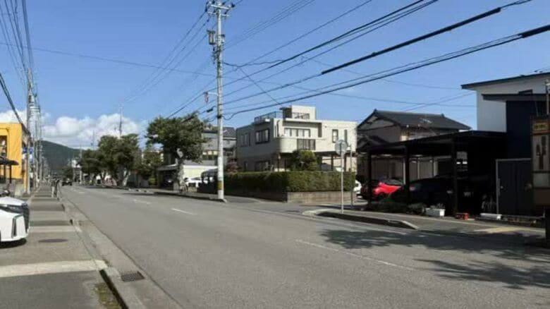 道路を横断していた83歳会社役員の女性が乗用車にはねられ死亡 福井市運動公園3丁目の通称・公園通り|FNNプライムオンライン