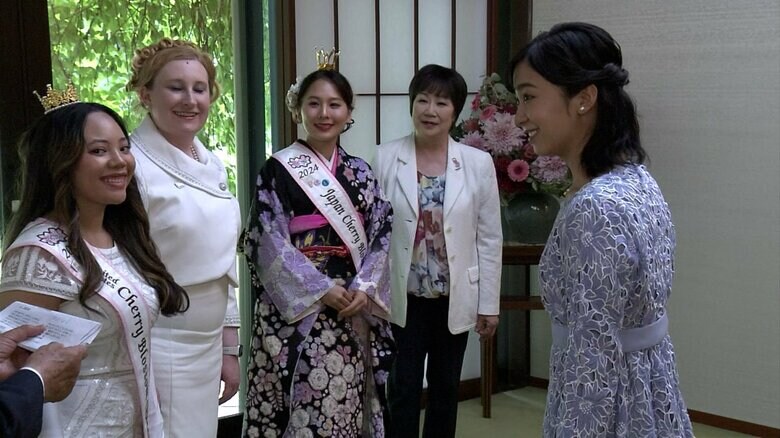 佳子さま「全米さくらの女王」と英語で懇談　両陛下と愛子さまに写真を持参しギリシャ訪問を報告｜FNNプライムオンライン