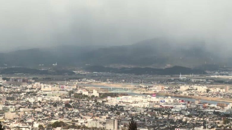 福岡で24日午前中は大雪のおそれ　多いところで山地7センチ　平地3センチ予想　積雪や路面凍結に注意　気象台｜FNNプライムオンライン