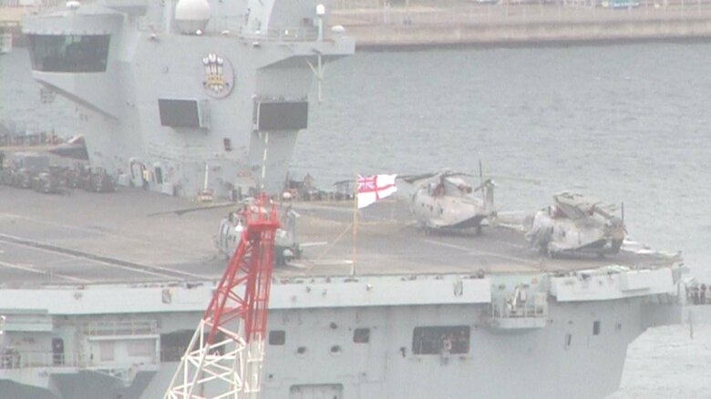 横須賀に入港した「プリンス・オブ・ウェールズ」