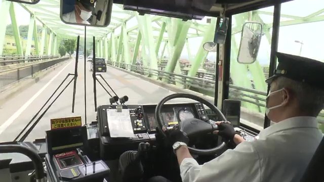 バス会社を取り巻く厳しい状況も