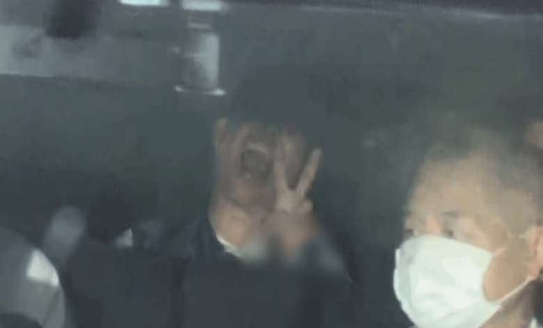 マスク外し“ピースサイン”…ヤマト運輸2人殺傷事件 解雇めぐり「一方的な恨み」か
